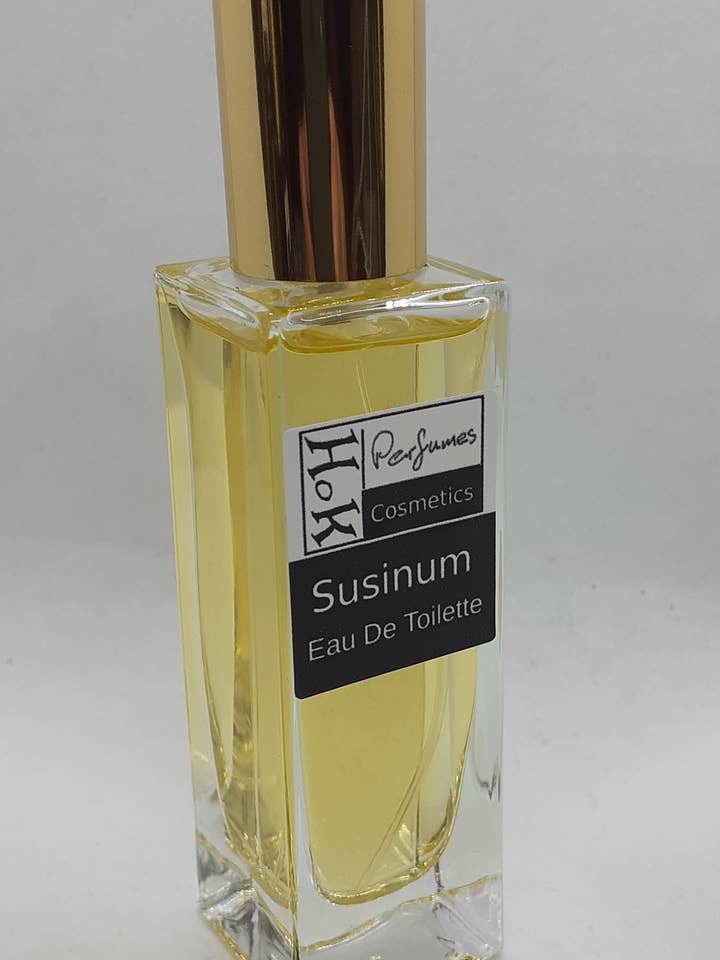 Susinum voor wholesale door House Of Kiya Perfumes + Cosmetics
