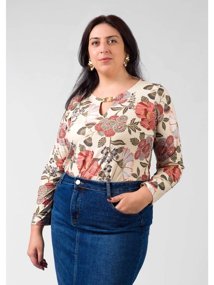 251215 - Mönstrad stickad tunika Höst Vinter Kollektion Stora Storlekar för wholesale av Teresa Cardoso Oliveira