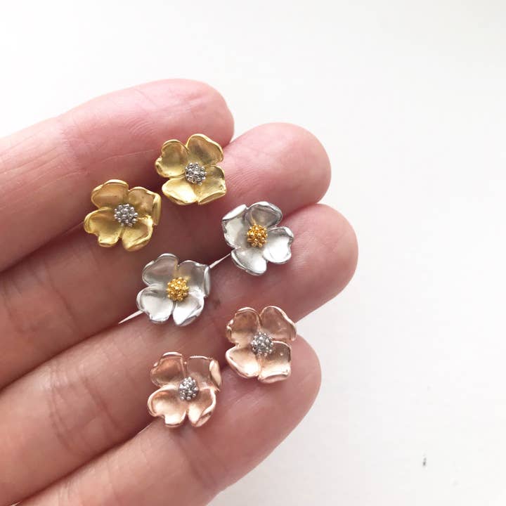musthavemustget - Wholesale Stud/Post Earrings - Flower Earrings