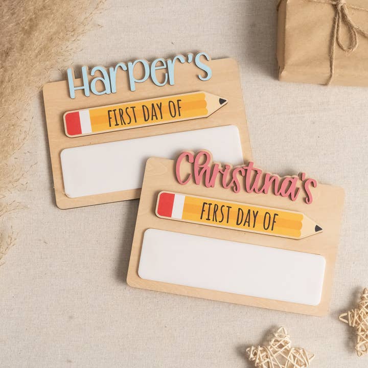 BearCrafts – wholesale Christmas Wall Art – First Day School Sign For Capturing Milestone Memories Y8618