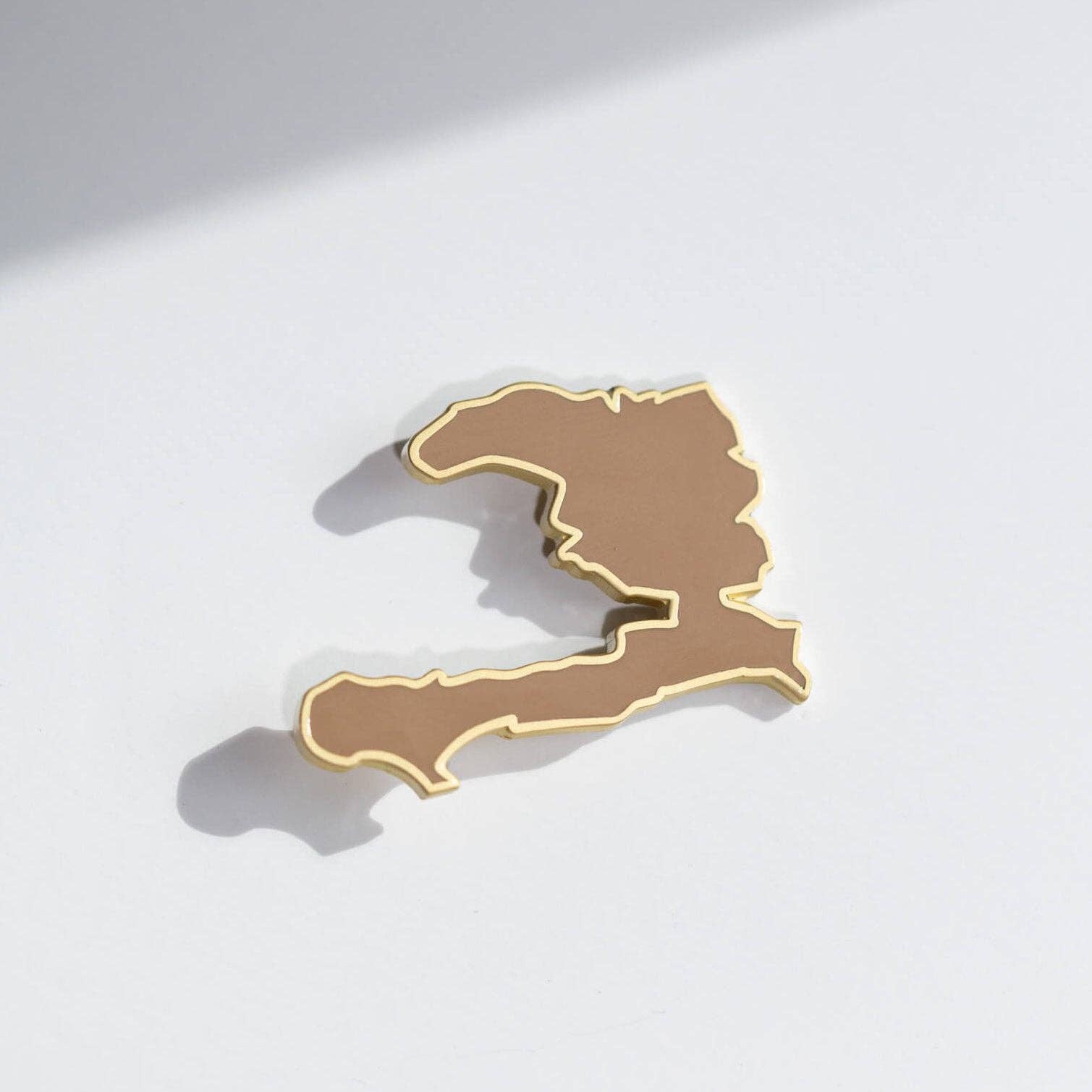 Fanm Djanm - Wholesale Lapel Pin/Button - Ayiti Enamel Pin