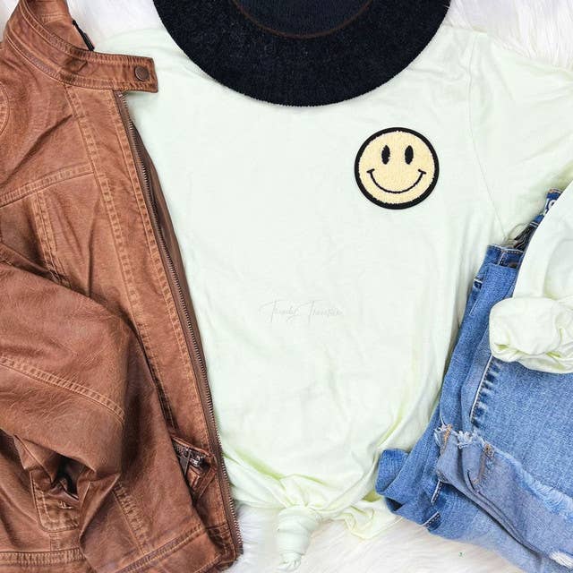 Trendy Transfers - Wholesale Patch - Chenille Smile Face Embroidered Sticker1