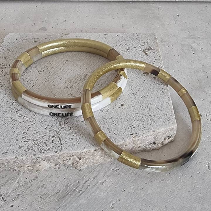 Le Coin Sauvage - Wholesale Bangle Bracelet - Horn Bangle Bracelet - Message - One Life - 5 mm1