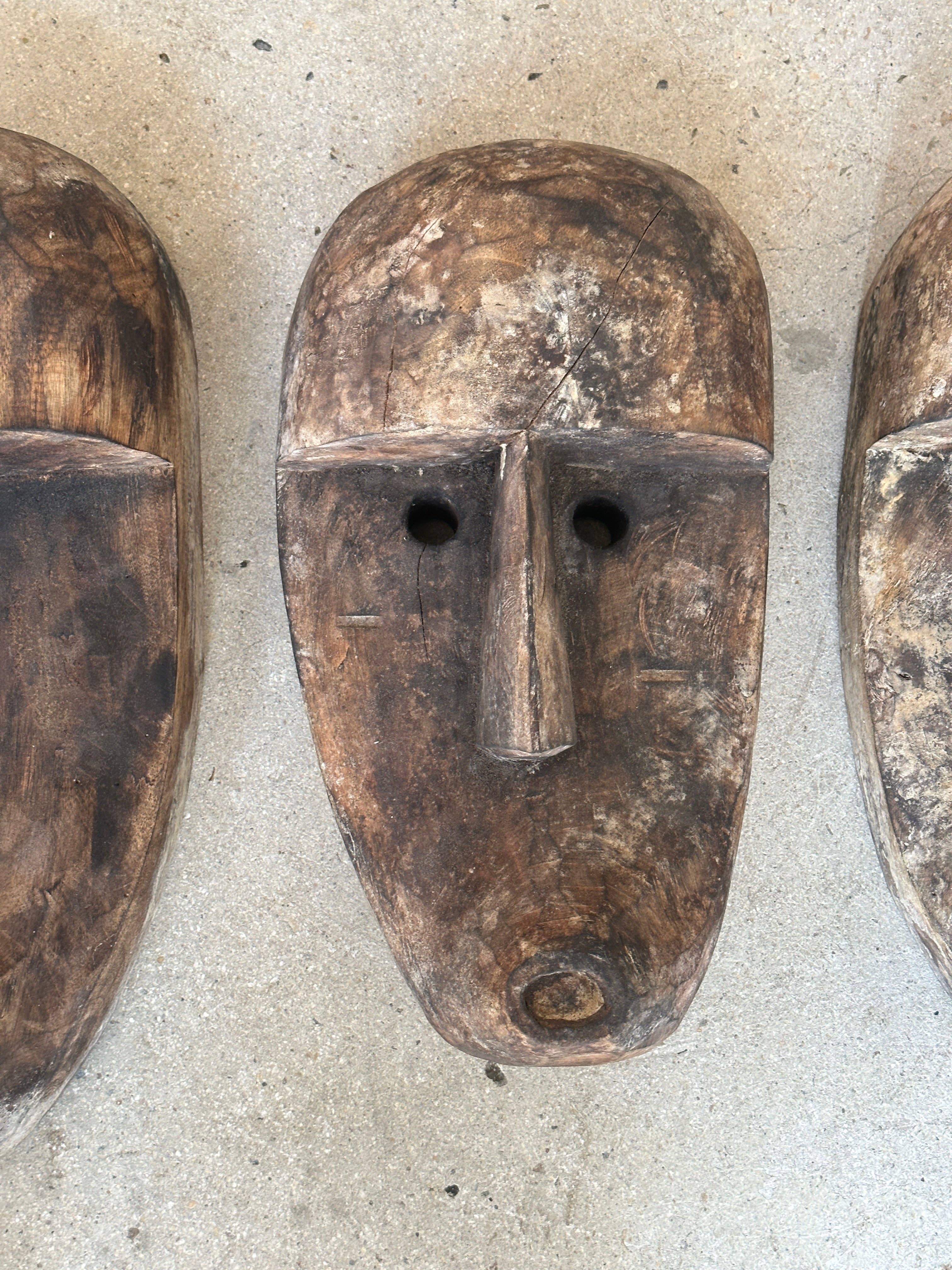 Office Objets – wholesale Skulptur – Stor Timor-mask i patinerat trä, höjd ca 50 cm (3 stycken)22