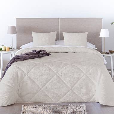 Barceló Hogar - Venta al por mayor Edredones acolchados - Edredon Conforter Jacquard Zoe1