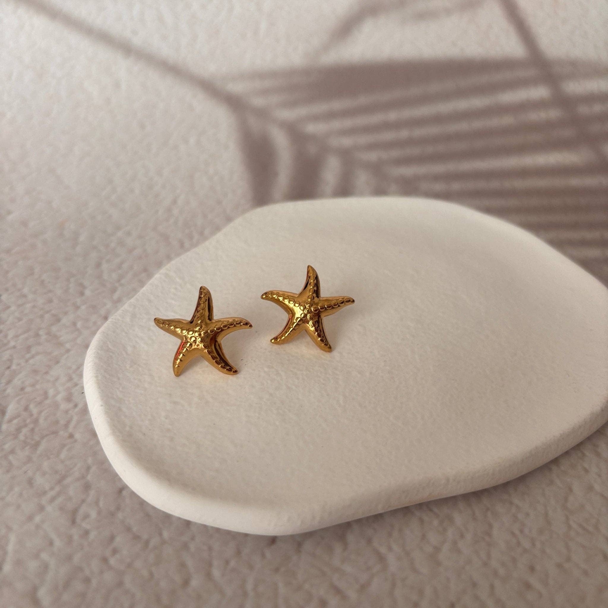 DUESTELLE ITALIA - Wholesale Stud/Post Earrings - Gold Coast - Starfish Stud Earrings Gold Waterproof1