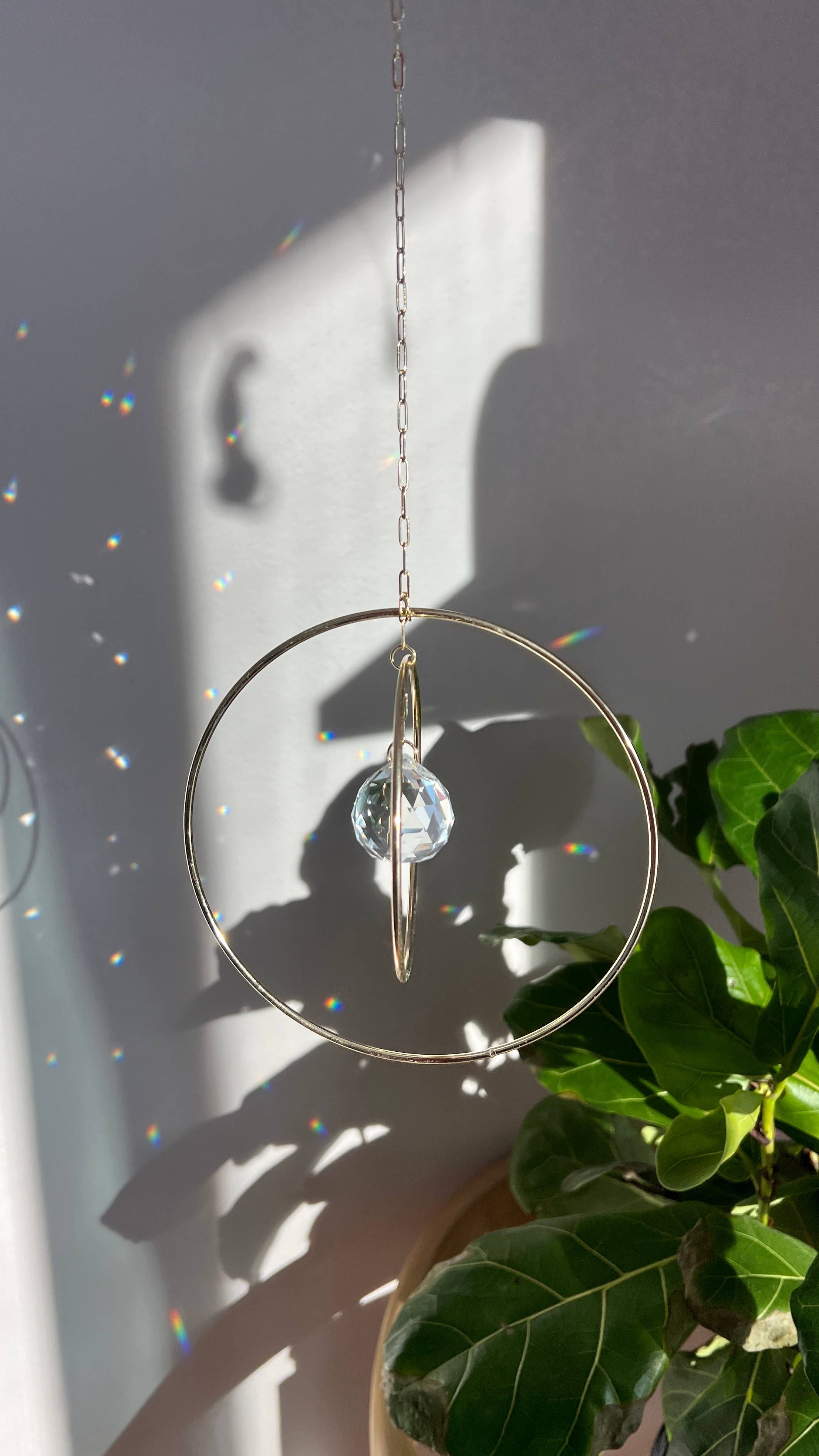 Ombra & Luce – wholesale Suncatcher – Galaxy Suncatcher, kinetic decor moving rings, lightcatcher1