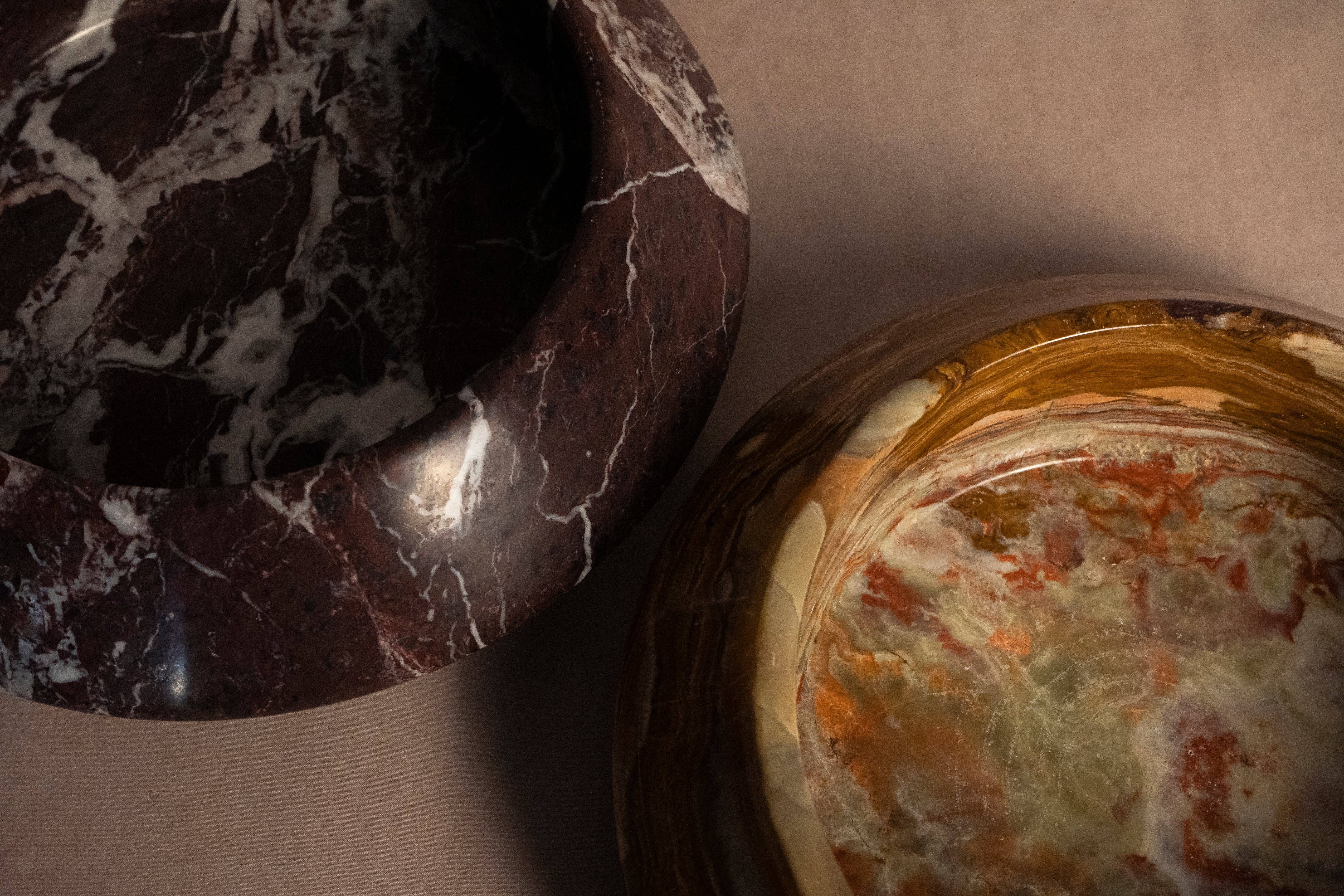 Marigold Market – Großhandel Dekorative Platte/Teller/Schüssel – Maßgefertigte angewinkelte Schale - Roter Zebra - Marmor1