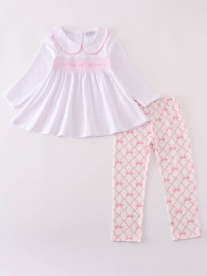 Roze strik gesmokte broekenset voor wholesale door Aspen Rain Boutique