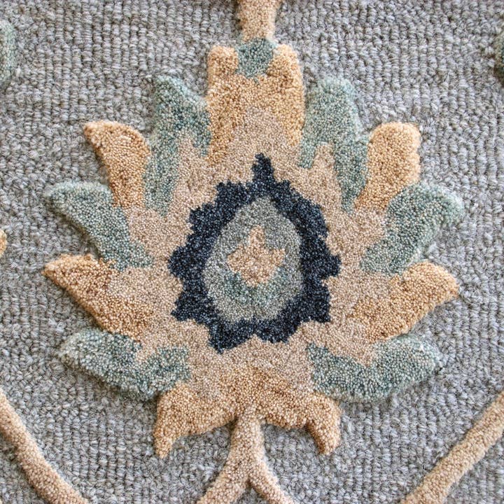 LR Home - Wholesale Area Rug - Beatrice Floral Gray Hearth / Round / Runner Area Rug5