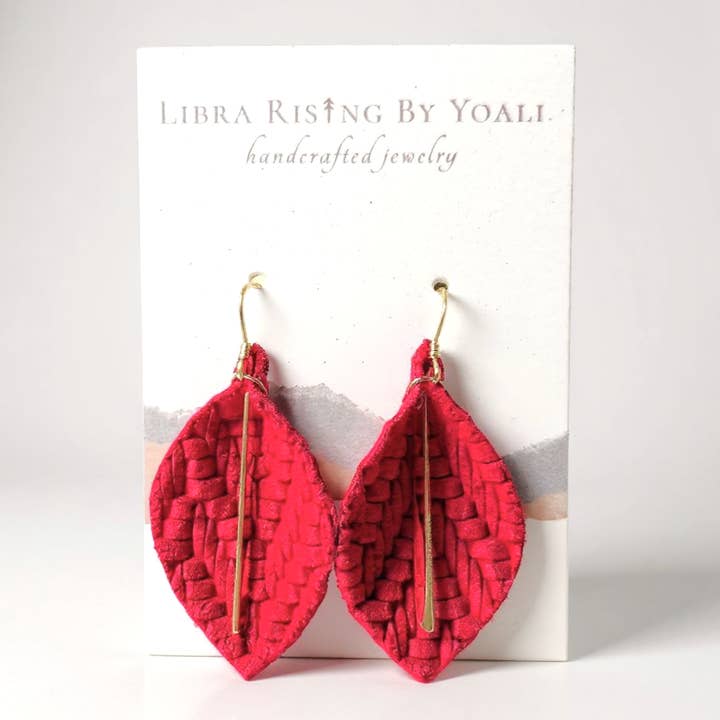 Boho Blade i Kirsebærrød Striklæder for engroshandel hos Libra Ris↟ng By Yoali