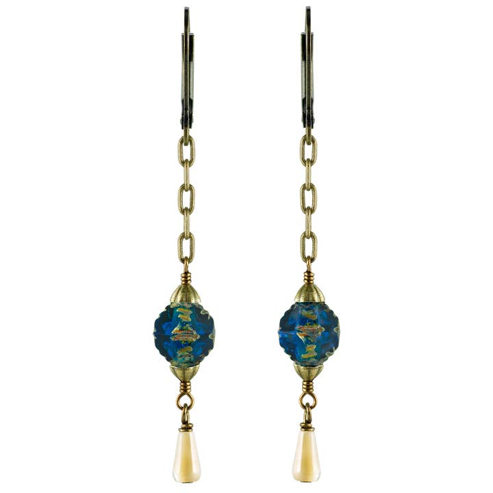 Fairyland : boucles d'oreilles artisanales en chaîne, goutte de verre et perles pour la vente par NoMonet