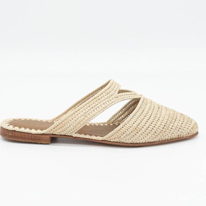 Beige Moroccan Raffia Slippers, Raffia shoes, raffia flats for wholesale on Faire3