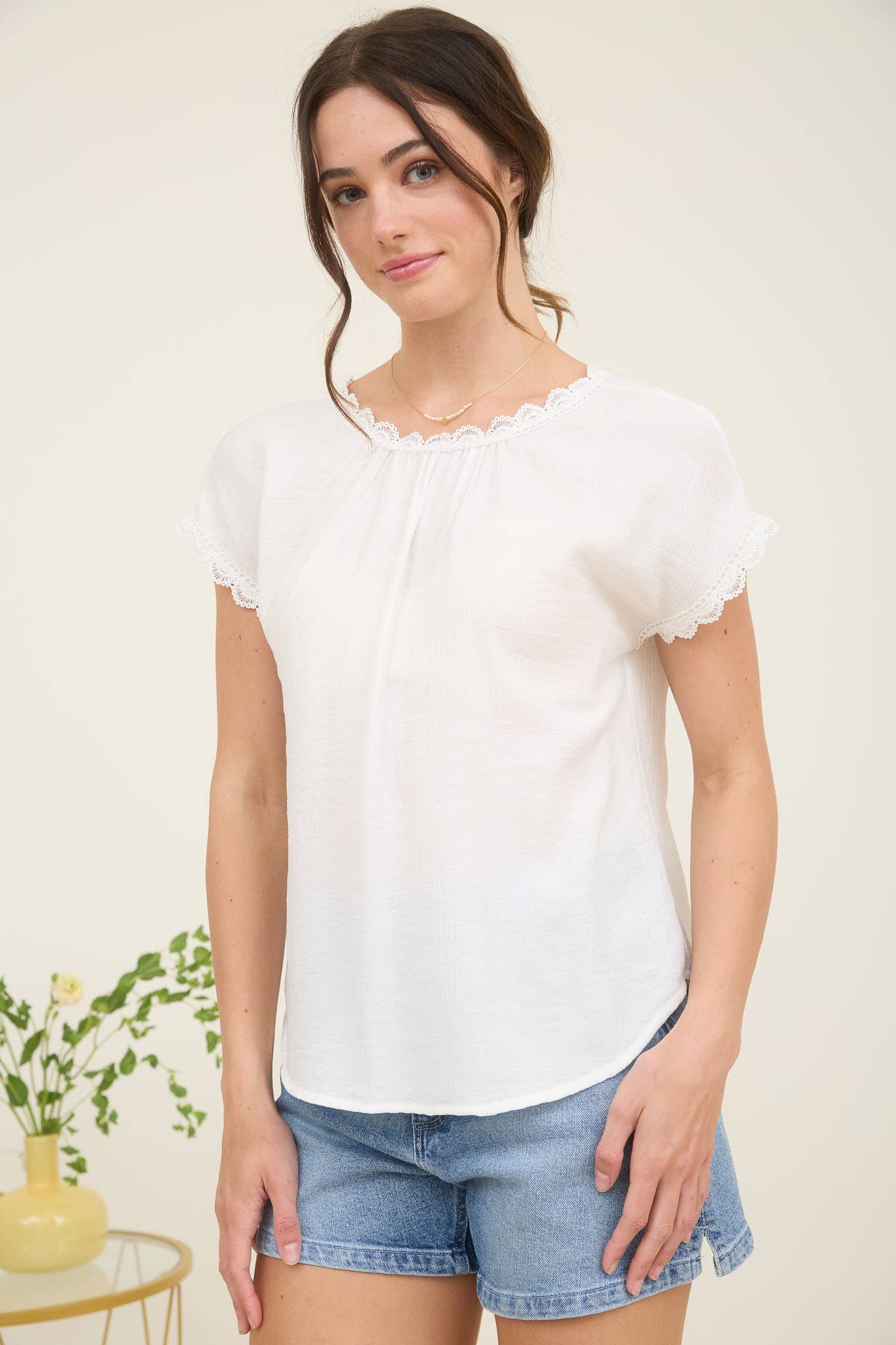 Blu Pepper - Vendita all'ingrosso Camicetta - Donna - Blusa a maniche corte con dettaglio fiocco posteriore e bordo in pizzo.13