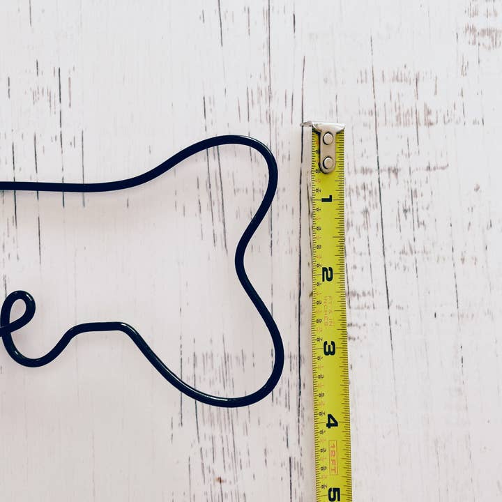 Wonder Wire Design - Vente Pancarte - Panneau de nom personnalisé en os de chien | Panneau de nom de chien personnalisé | Panneau de nom de chien en fil métallique | Panneau de mot en fil | Signe en os2