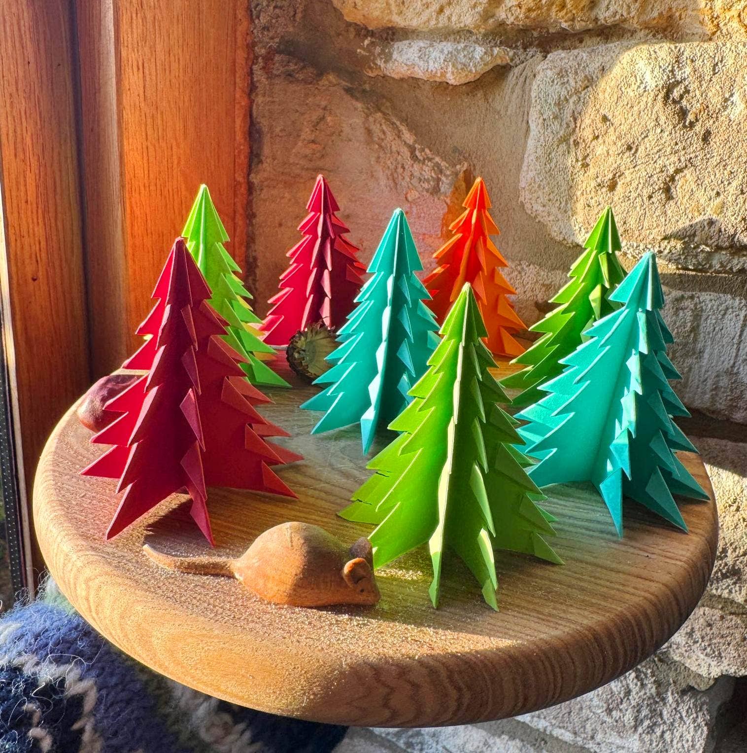 Elf Kendal Hippies – wholesale Christmas decoration – Origami Christmas tree 7cm tall, handmade by Honor Shen uk3