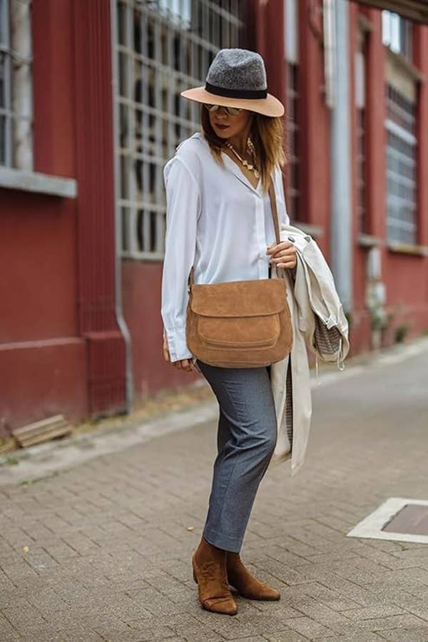 Leatherooze – wholesale Crossbody bag – Women's – Suede Leather Crossbody Satchel Bag Vintage Handbag4