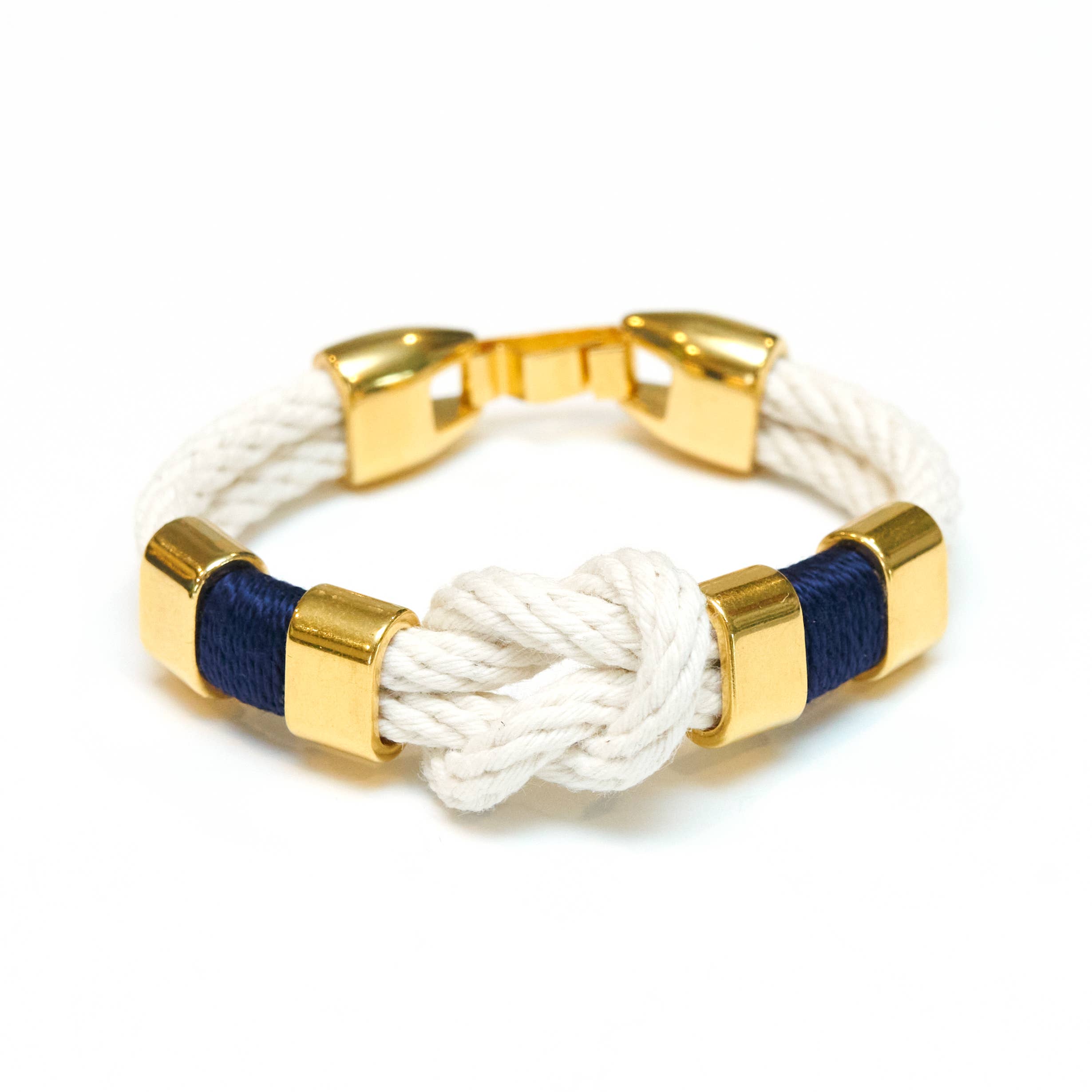 Allison Cole Jewelry – Pulseira entrelaçada/entrançada por atacado – Estibordo - Marfim/Navy/Ouro - Pulseira Corda Náutica