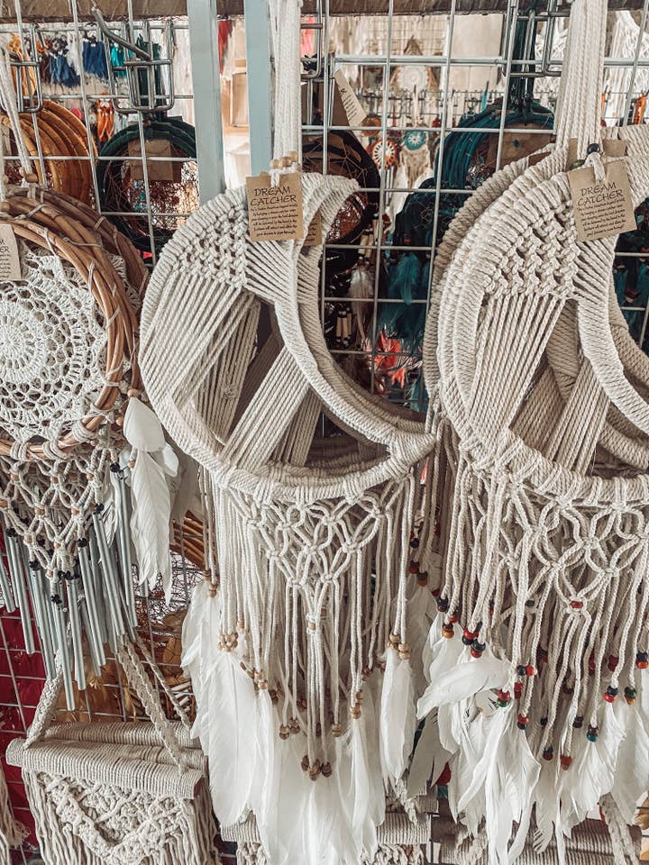 Drömfångare i form av måne för wholesale av Kayu Living Bali