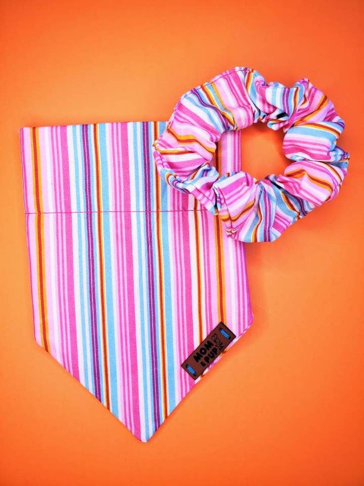 Bandana sobre a coleira - Bandana de cão listras, dia dos namorados por atacado de Mom And Pup Co.