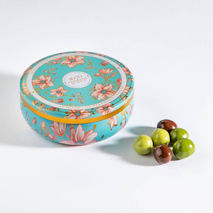 Chocolate-covered hazelnuts - 140g confectionery metal box for wholesale by LA SABLESIENNE