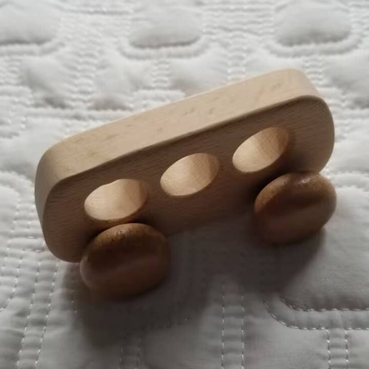 Wooden Bus Teether Trolley Toy Car for wholesale by D & C TOYS