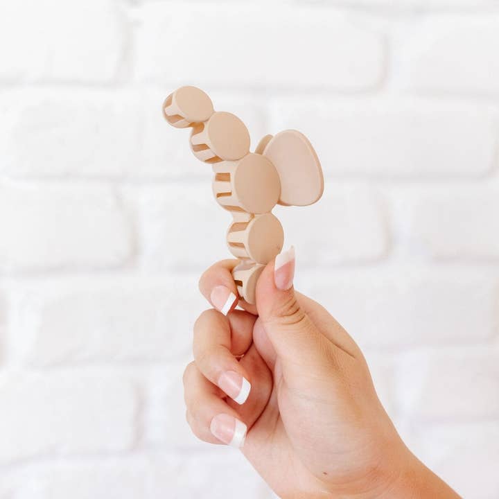 Shop Andi - Wholesale Hair Clip - Women's - Circles Claw Clip5