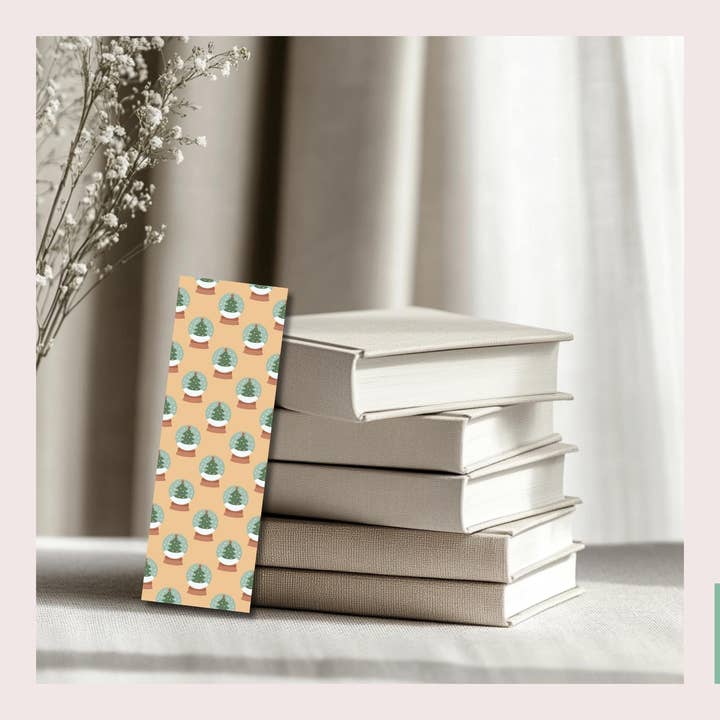Marcador de Livro Amarelo com Globo de Neve de Natal por atacado de Belle Lis Design Co.