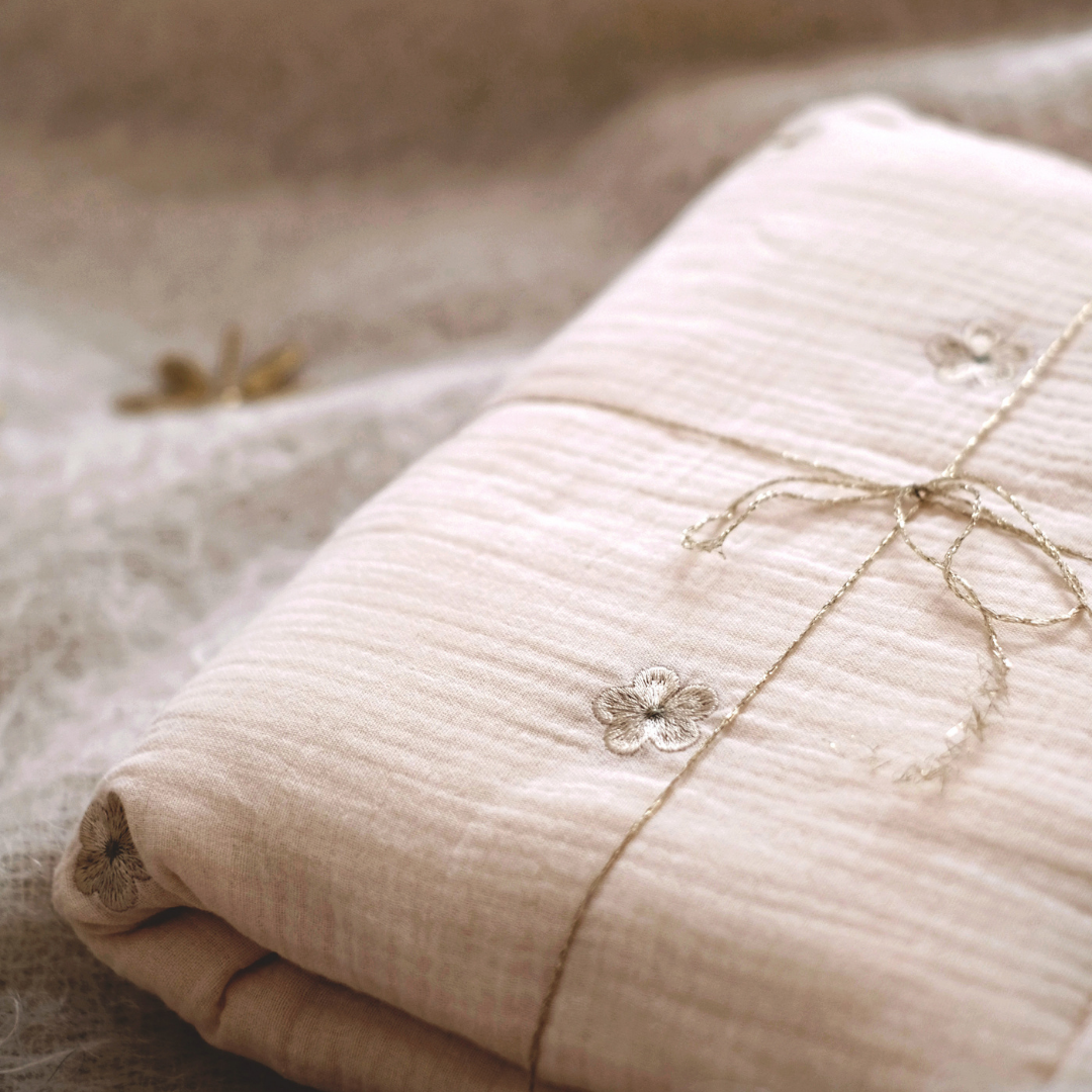 Gentil Coquelicot Paris - Venta al por mayor Manta de cama - Niños y bebés - Plaid floral acolchado3