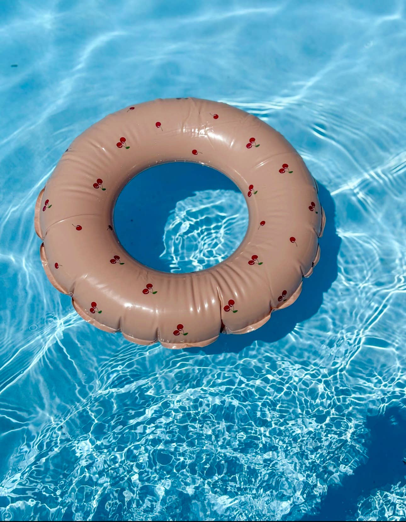 Little Soleil - Venta al por mayor Juguetes de playa/piscina - Niños y bebés - Flotador de Piscina Vintage Cereza 60cm