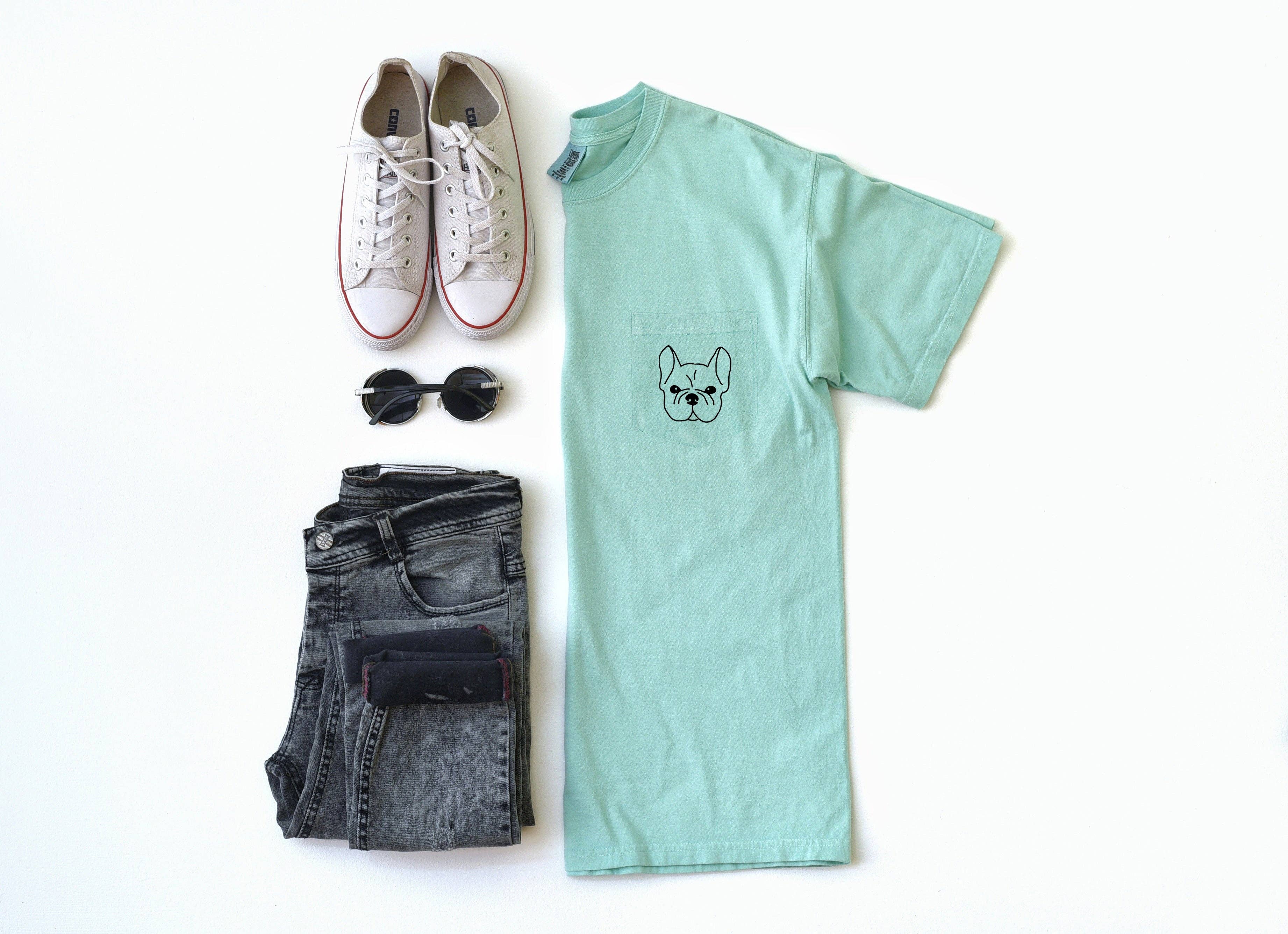 Verita Culture - Wholesale Screen Printed T-Shirt - Women's - Frenchie Mama French Bulldog Comfort Colors Pocket T Shirt5