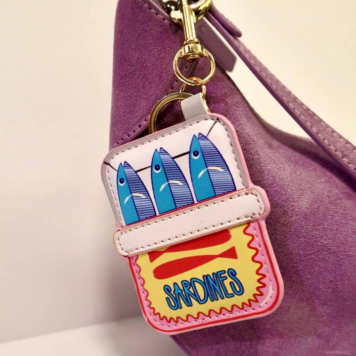 Sardinen-Taschenanhänger + Schlüsselanhänger für den Großhandel von CARDS BY ALLIE