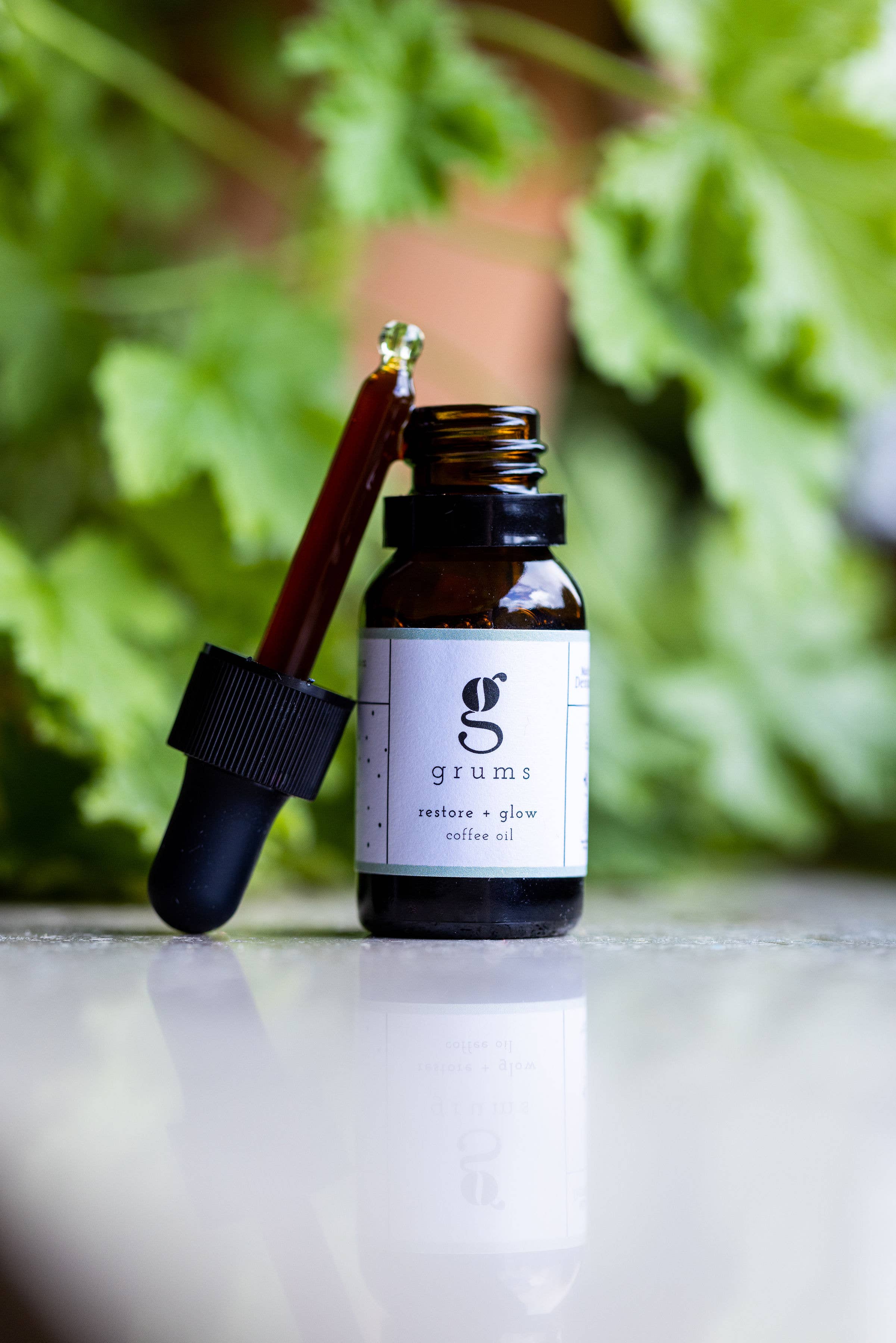 grums - Wholesale Facial Oil - Restore + Glow Coffee Oil 15 ml – Pure Upcycled Antioxidants3