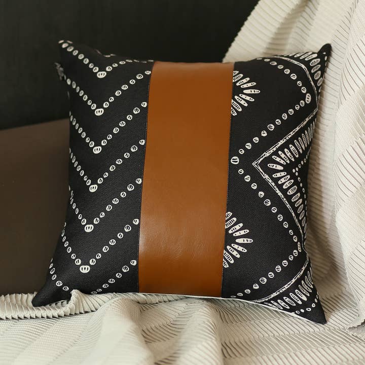 Coberturas decorativas de travesseiro de couro sintético vegano por atacado de MIKE & Co. NEW YORK