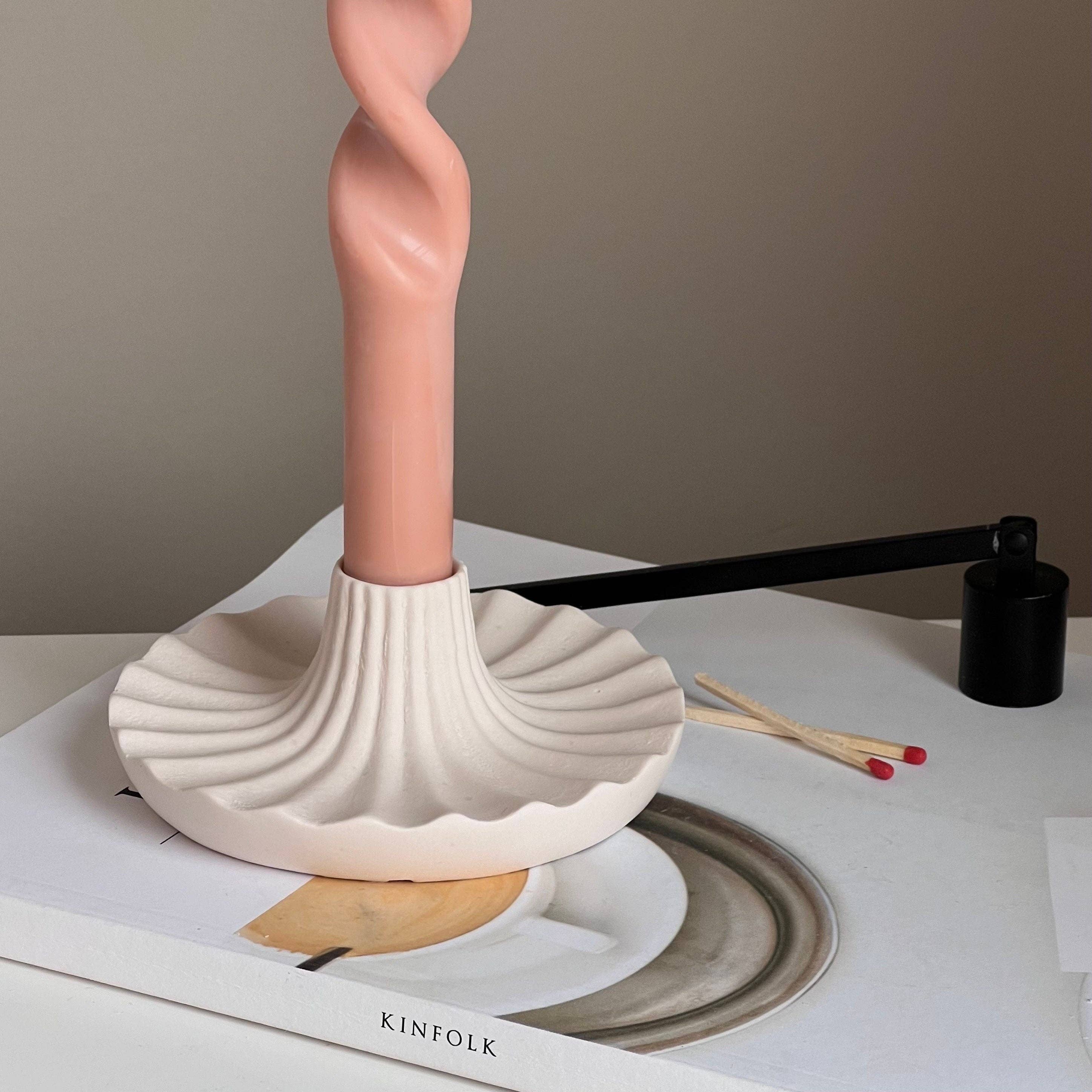 Estelle Studio - Wholesale Candle Holder - Round Jesmonite Candlestick Holder: Elegant Table Decor2