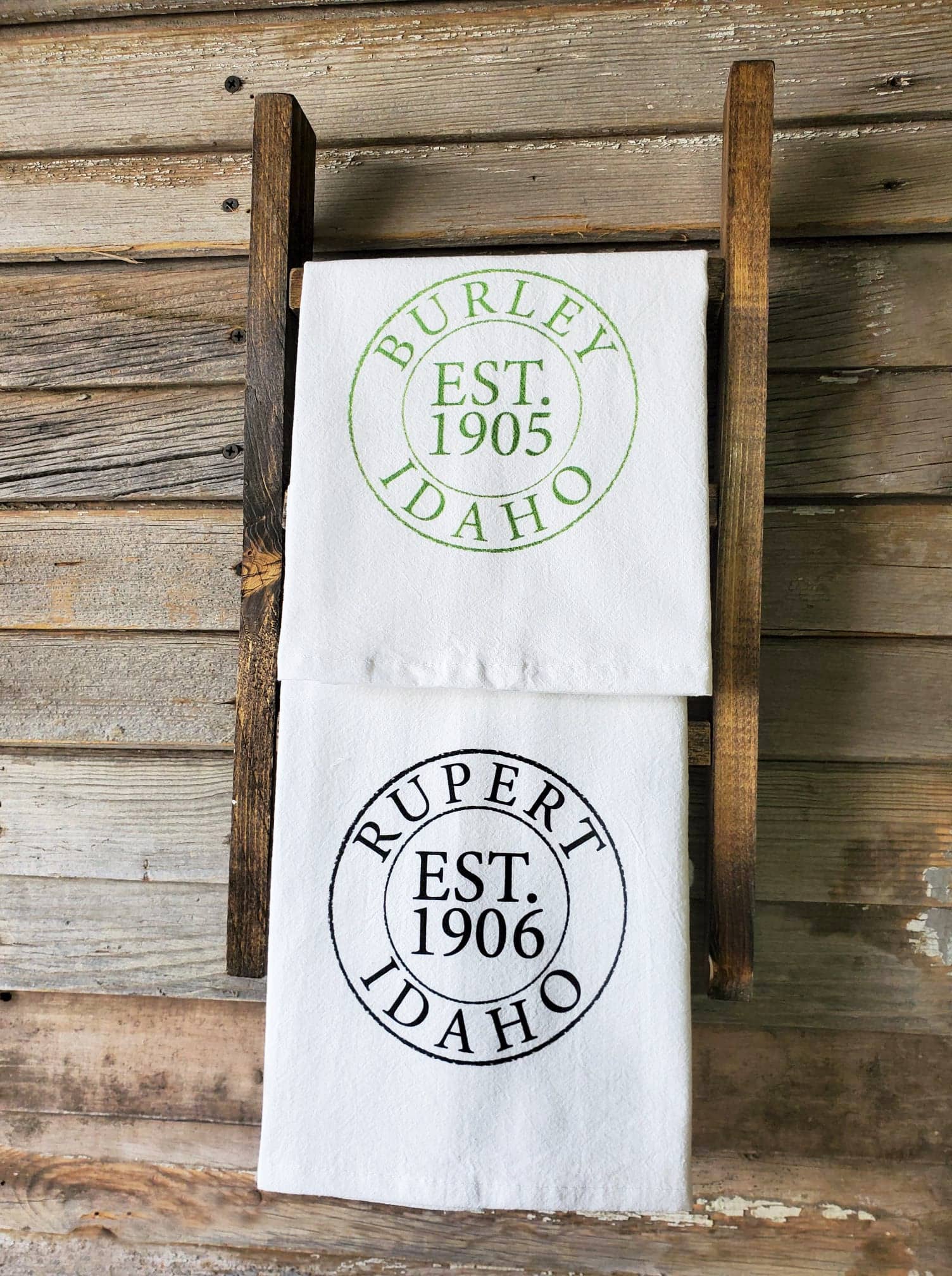 Mad River - Vente Torchons - Your City/State Serviette de sac de farine personnalisée0