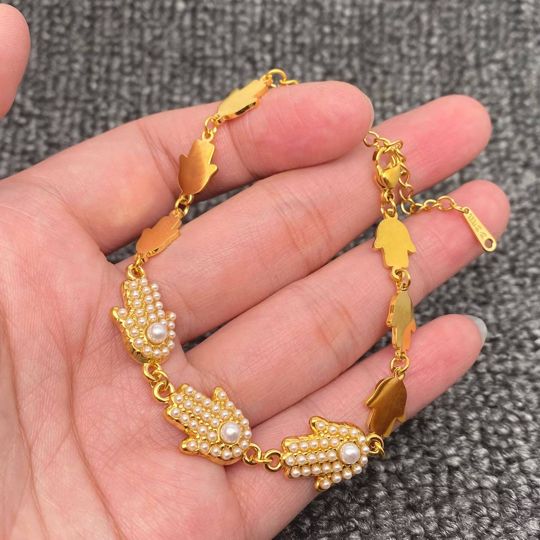 Mio Queena - Wholesale Charm/Dangle Bracelet - Pearl Geometric Charm 18K Gold Plated S.Steel Bracelet - FGS3