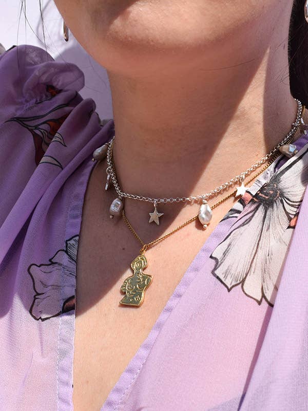 Annoushe jewelry - Vente Colliers à pendentif - Collier ras du cou avec perles irrégulières et étoiles2