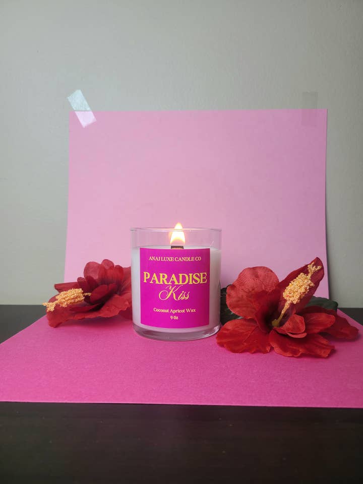 Bougie Parfumée PARADISE KISS pour la vente par ANAJ Luxe Candle Co