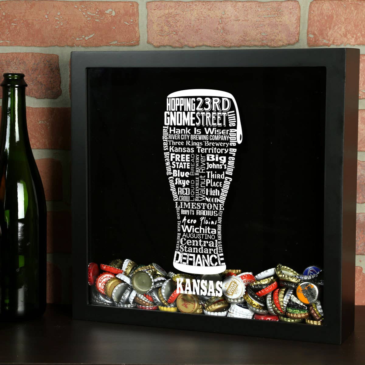 Torched Products - Vendita all'ingrosso Decorazione da parete 3D - State Beer Cap Shadow Box, nero, tipografia della birra artigianale70