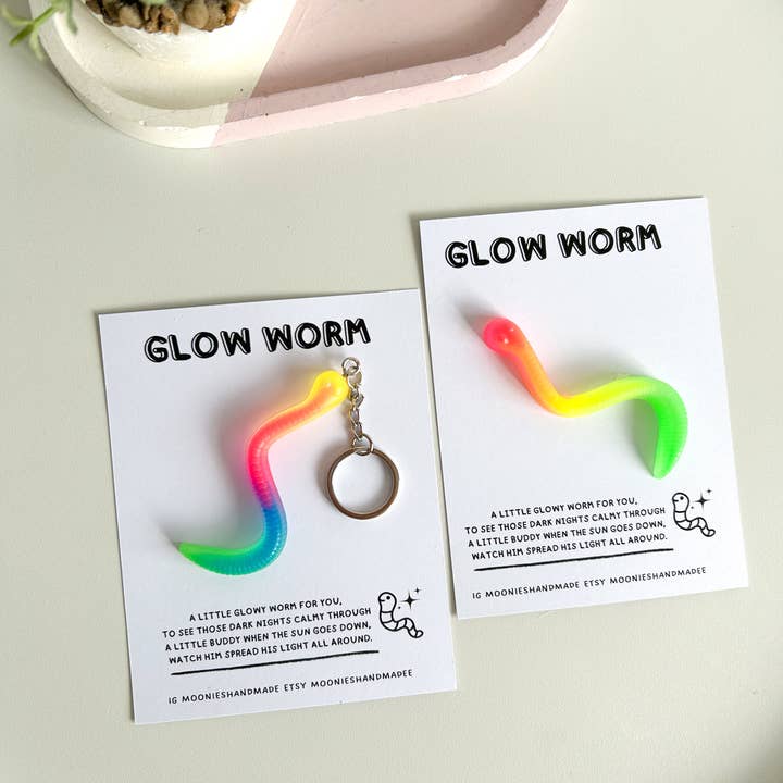 Moonieshandmade - Wholesale Keychain - Unisex - Glow Worm Keychains, Glow In The Dark Keyrings, Worm Keyring1