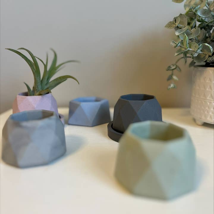 Joyful Lotus - Wholesale Plant Pot - Geometric concrete vessel