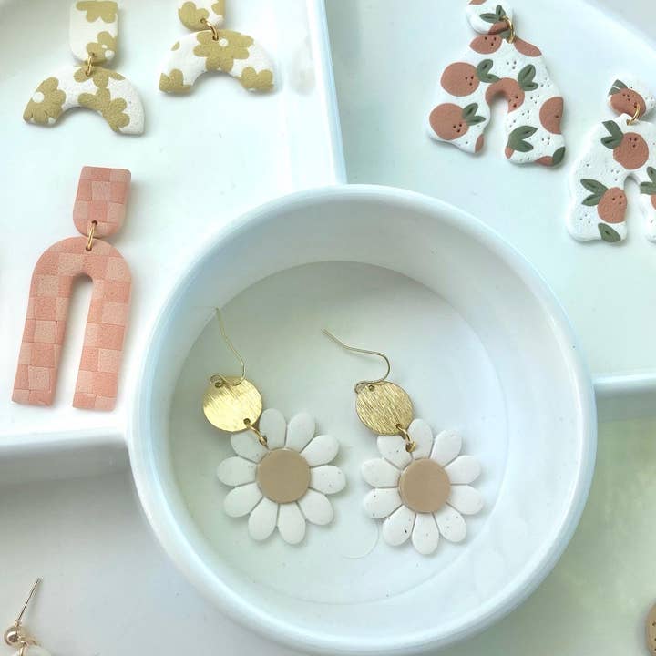 Terra Made - Wholesale Dangle Earrings - Clay daisy dangle earring1