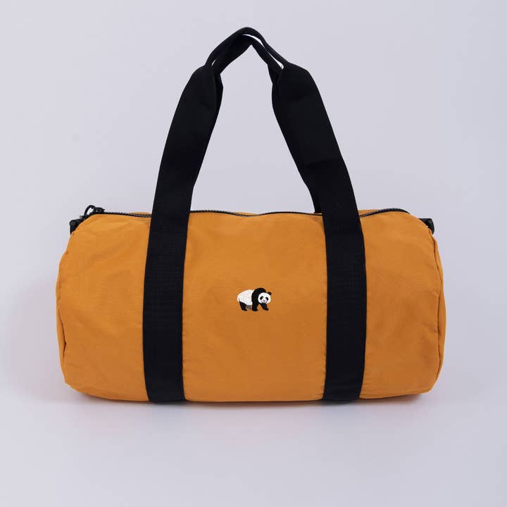 kæmpe panda genanvendt duffeltaske for engroshandel hos Big Wild Thought
