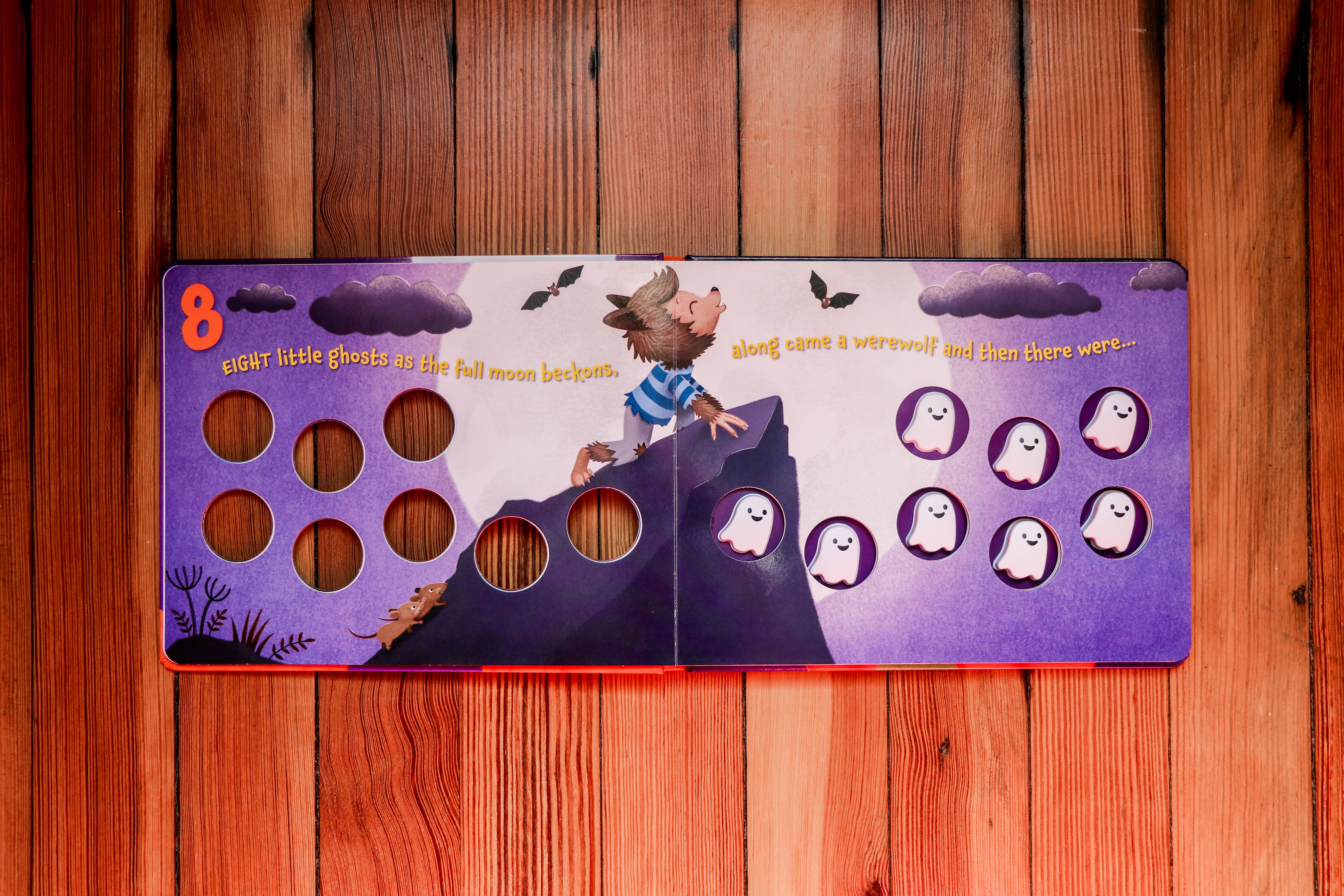 HarperCollins Focus - Wholesale Baby & Toddler Book (0-2) - Ten Little Ghosts4