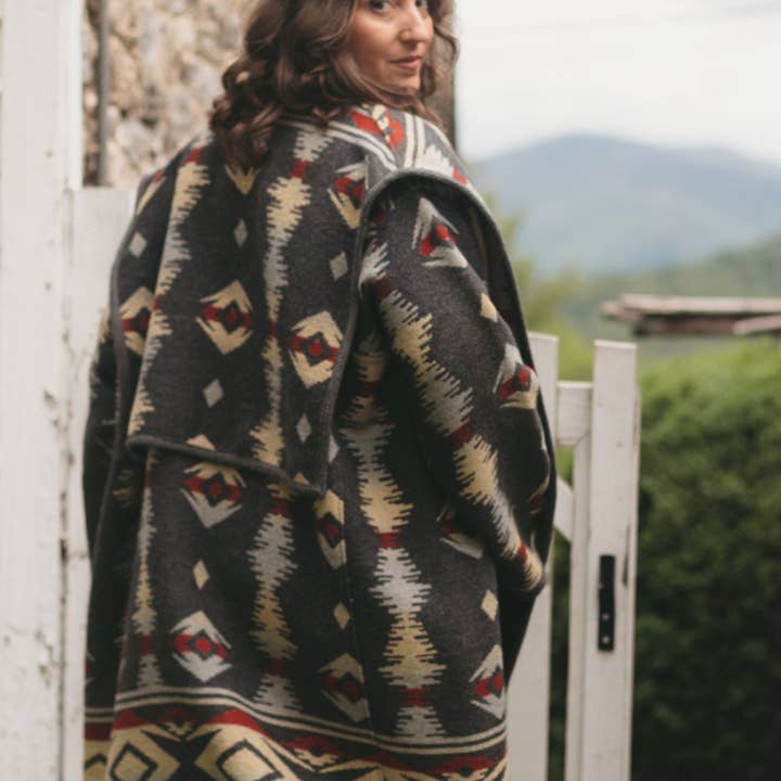 Folkwear - Wholesale Craft sewing kit - 150 Hungarian Szur - Sewing Pattern3