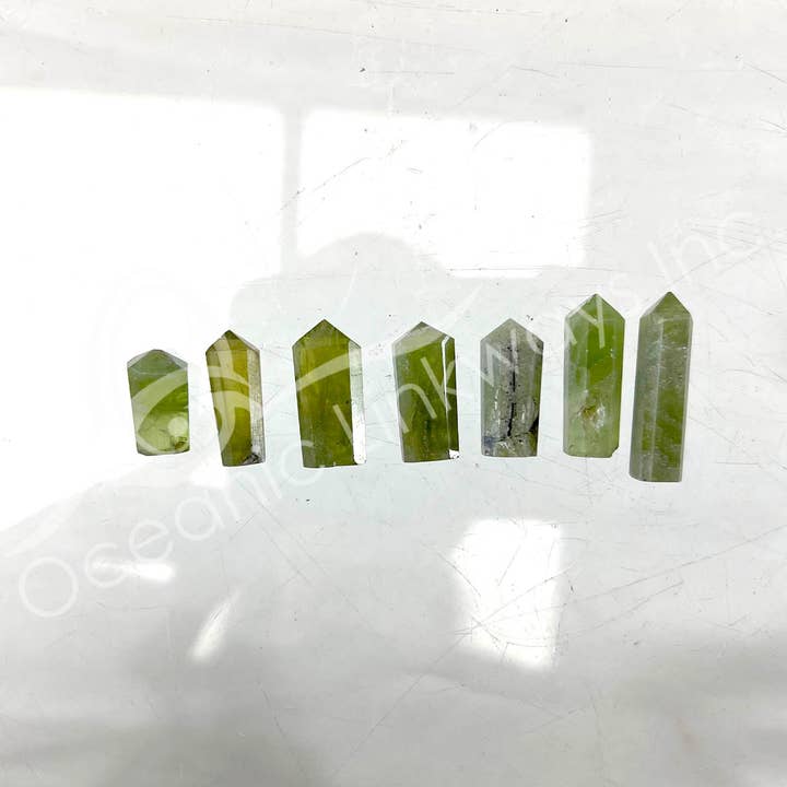 Oceanic Linkways Inc - Wholesale Spiritual Stone/Crystal - (PK 5)POINT - GARNET, GREEN (GROSSULARITE) (PK 5) 0.5-2"