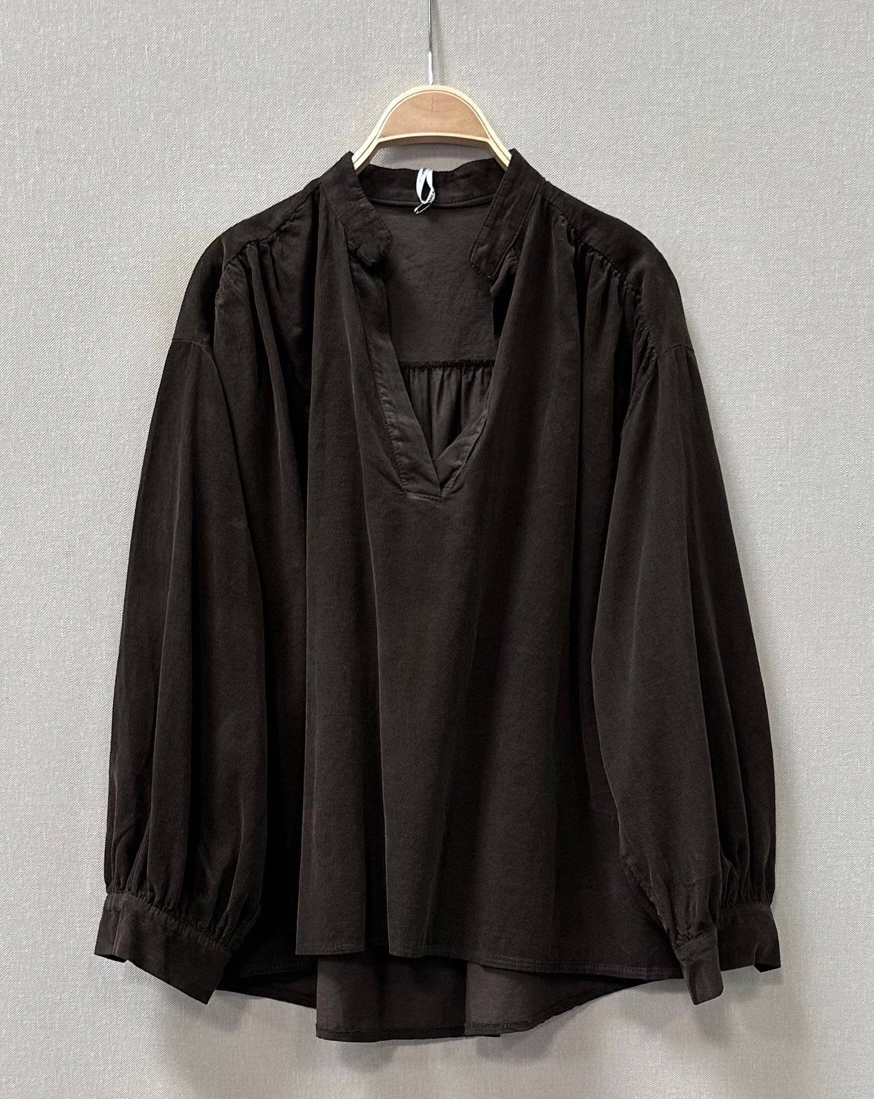 SWEET MAGIC MODA Y COMPLEMENTOS - Wholesale Blouse - Women's - V-NECK BLOUSE2