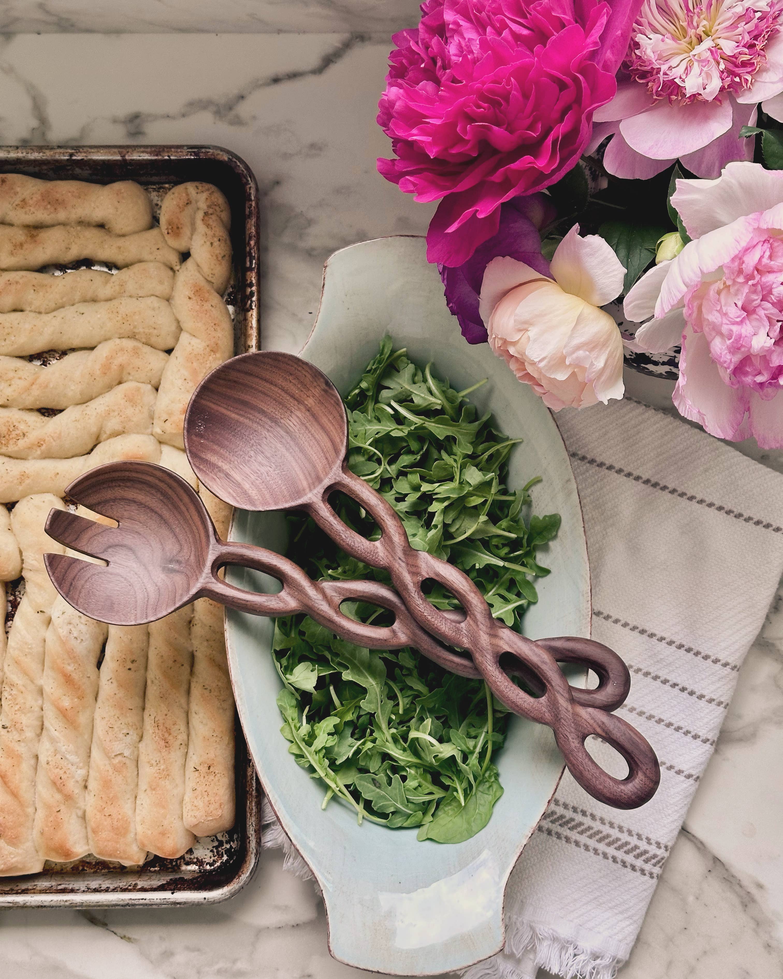 Salt & York – wholesale Kökssked – Salladsbestick i valnötsträ: Handgjorda serveringstångar3