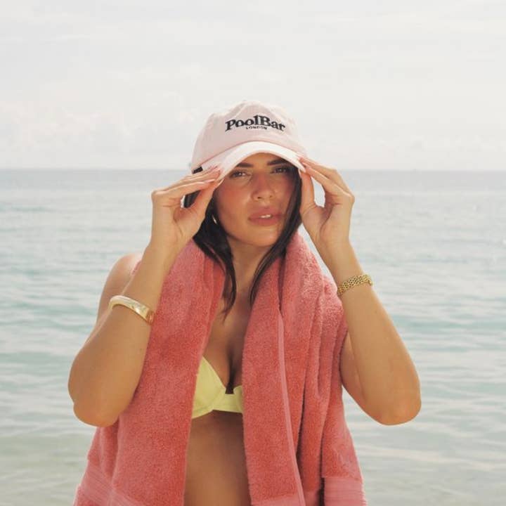 PoolBar London - Wholesale Sunscreen - SPF 30 Sunscreen Spray5